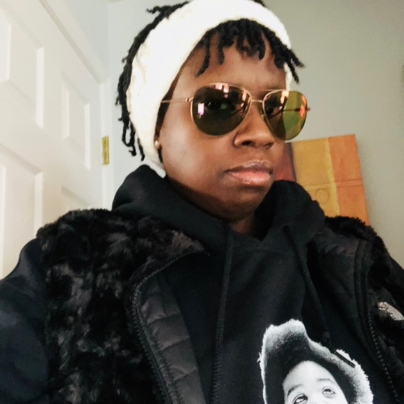 Black Friday Sale Anything thats $25 & up will receive 50% off Bundle To Save - Picture 10 of 16